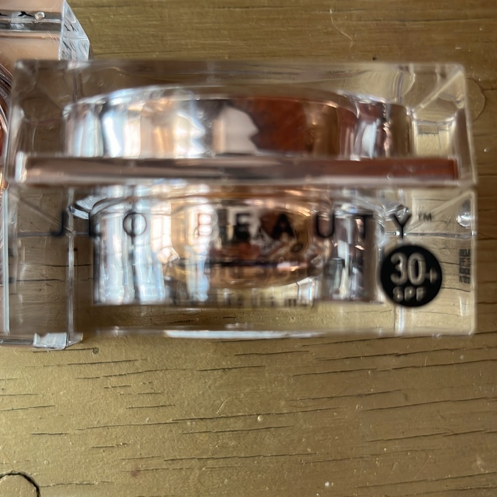 J LO beauty products - Picture 4 of 9